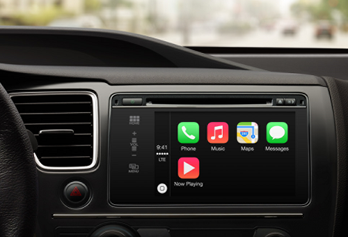 Apple_CarPlay_iPhone_in_the_car