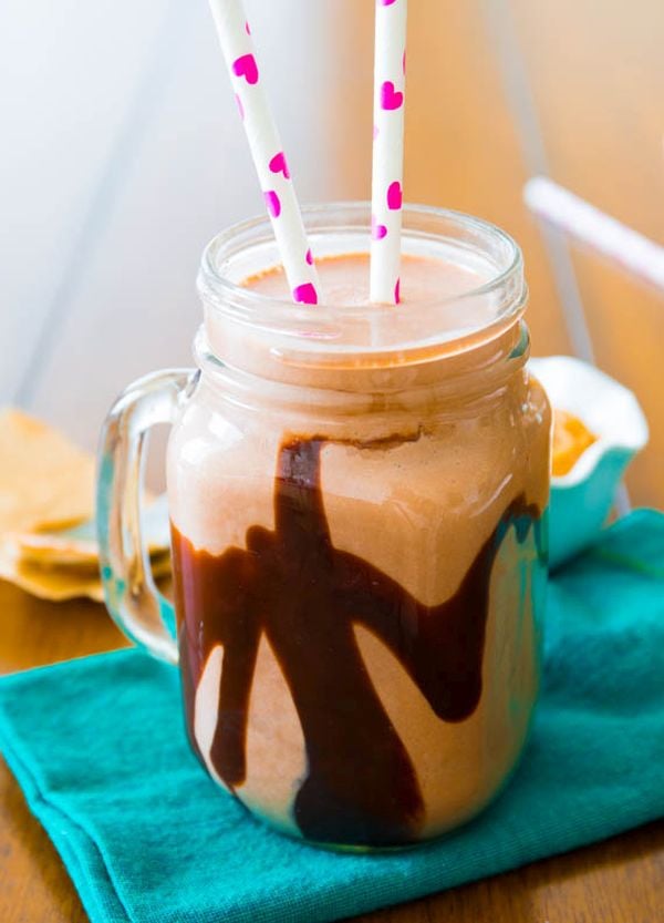 Chocolate-Peanut-Butter-Protein-Smoothie