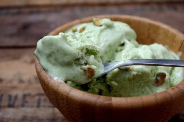 pistachio-frozen-yogurt-recipe