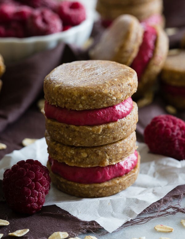 No-Bake-Oatmeal-Raspberry-Sandwich-Cookies