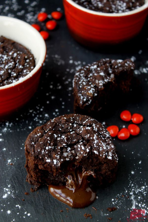 healthy chocolate lava cakes