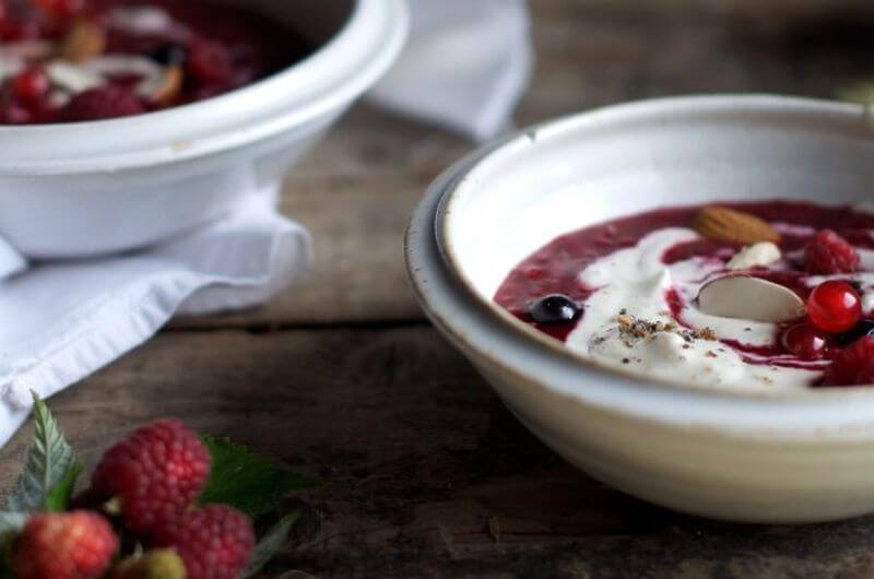 berry bowl with cream recipe