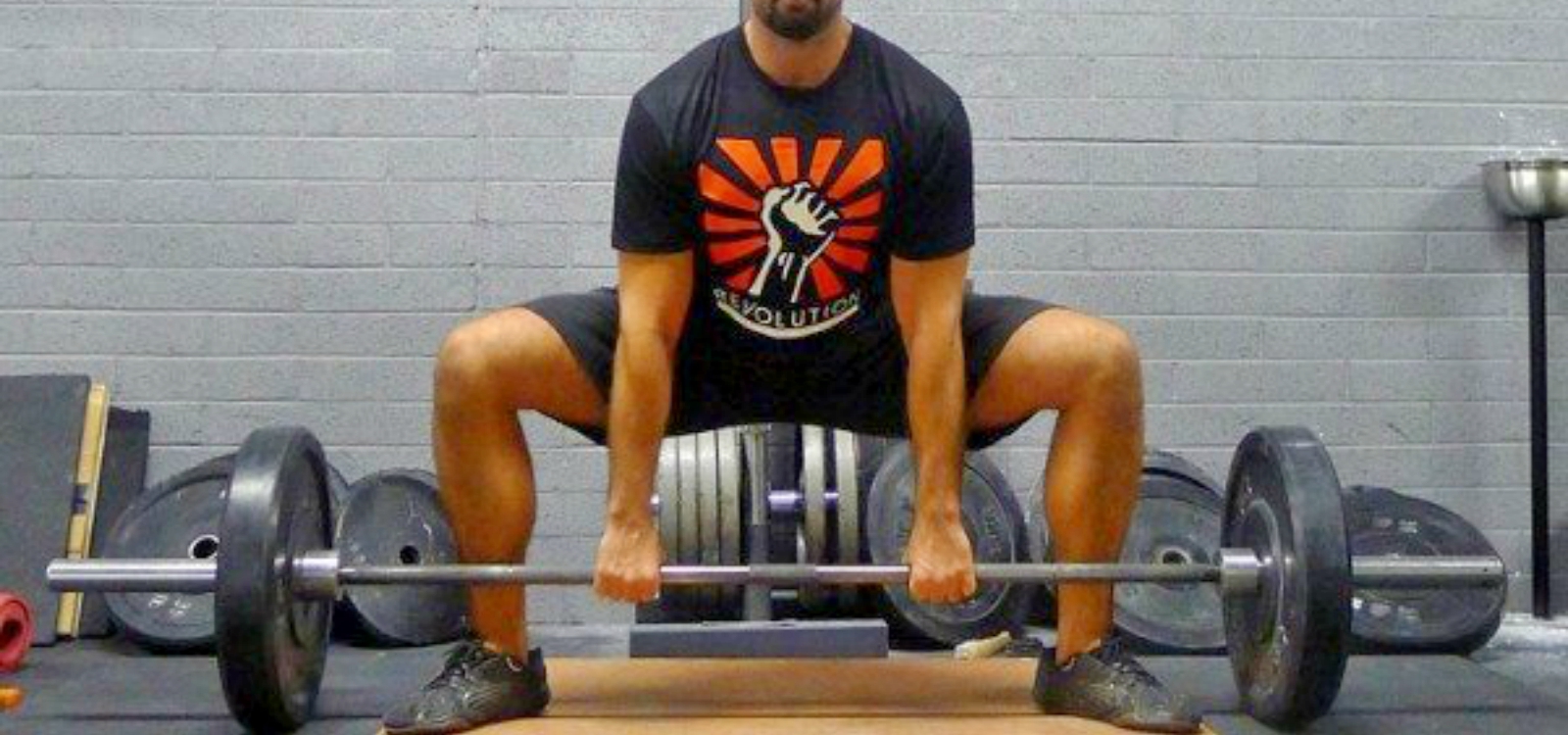 The Complete Guide to the Sumo Deadlift – Fit Super-Humain