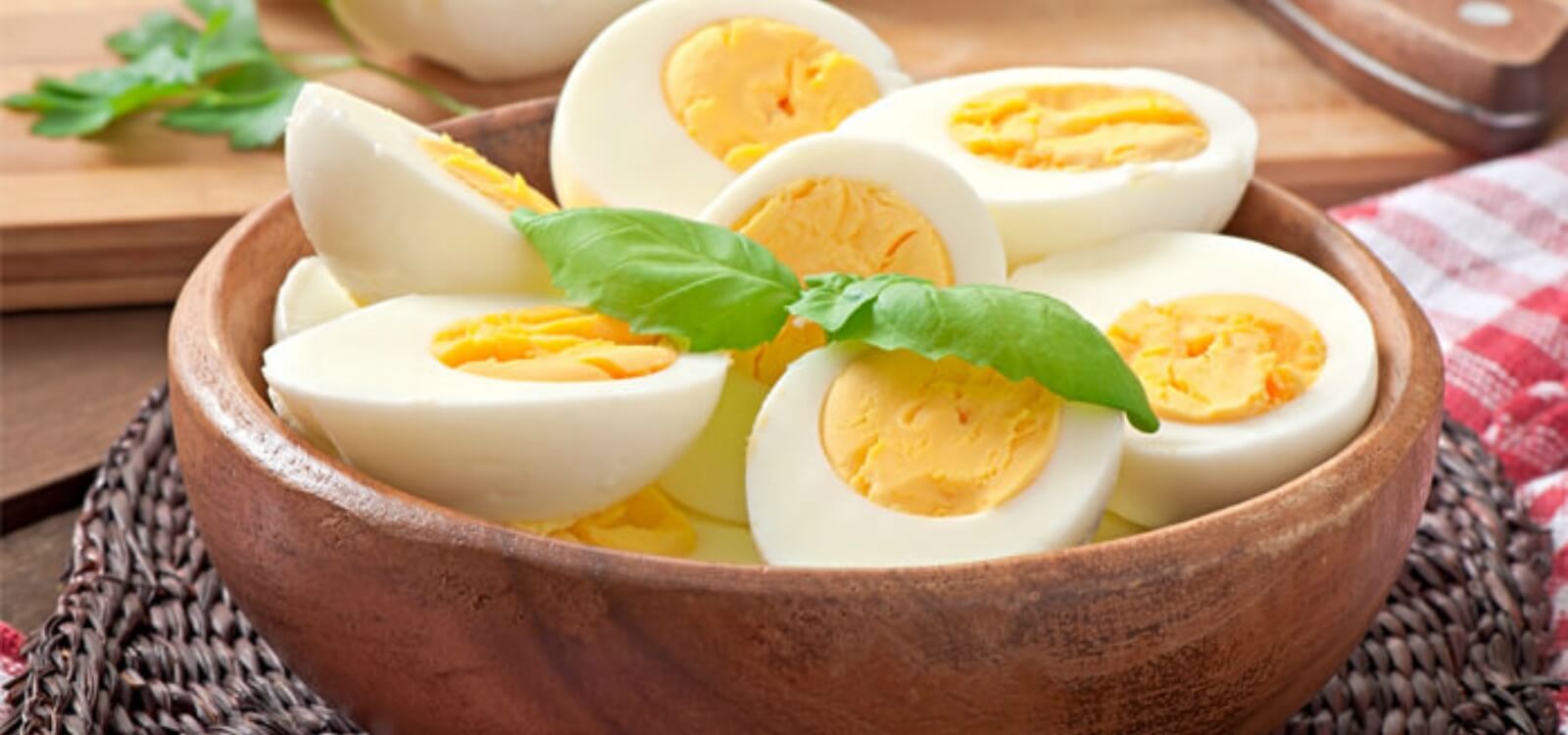 whole eggs build muscle