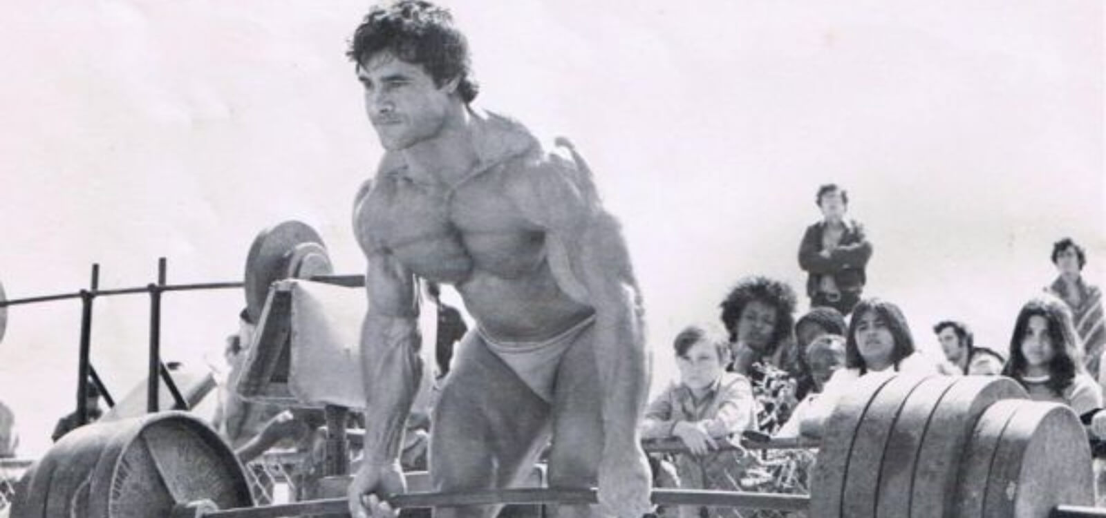 deadlift back rounding