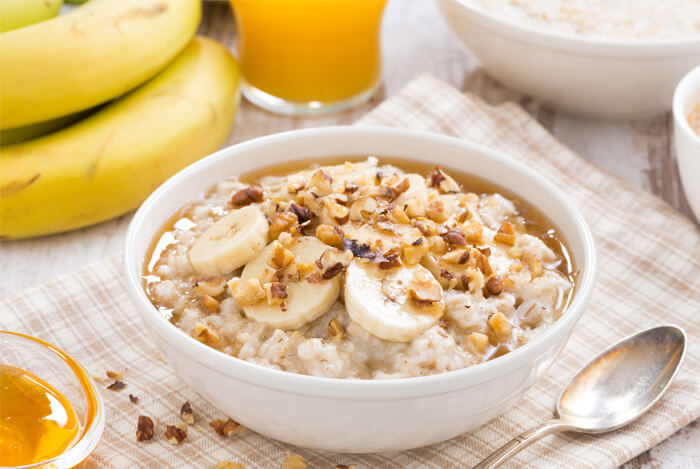 banana oatmeal breakfast