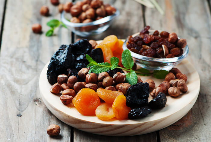 mixed dried fruit platter