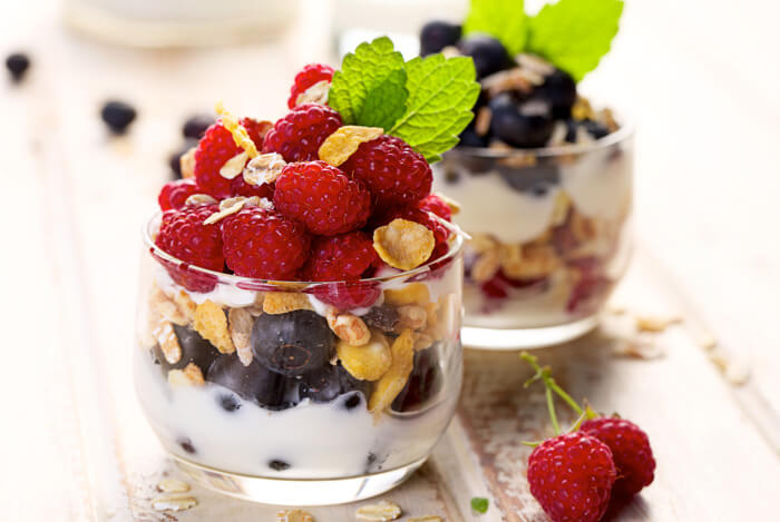 greek yogurt parfait fruit glass