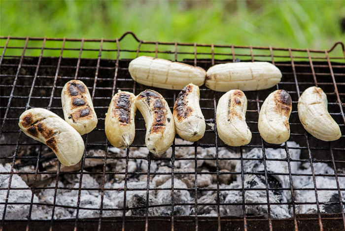 grilled bananas coal bbq