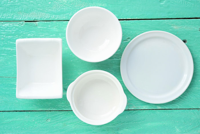 fasting empty plates bowls