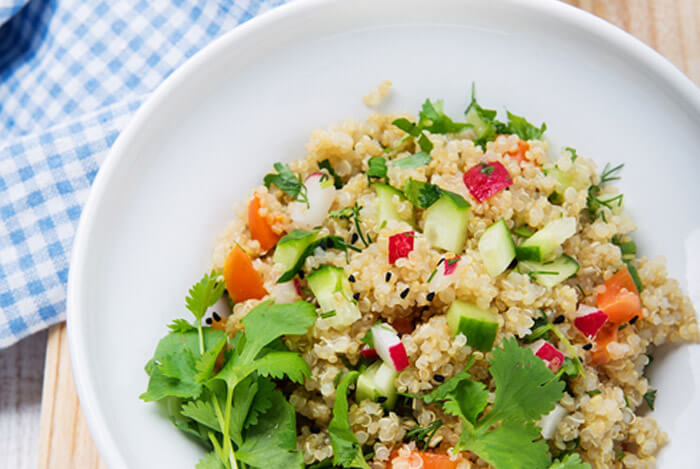 10 Health Benefits and Uses of Quinoa