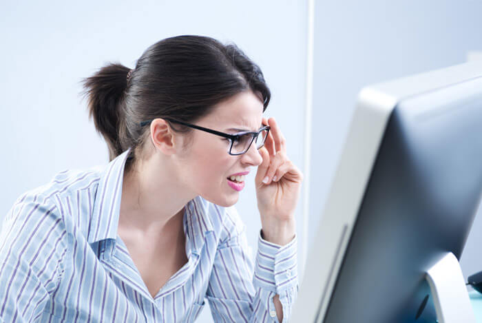 woman confused at computer