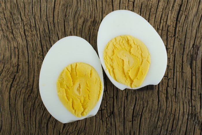 hard boiled eggs sliced