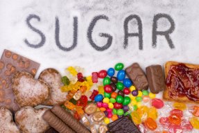 6 Amazing Things That Happen When You Eat Less Sugar