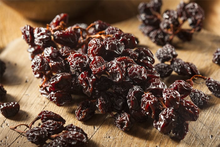 dried raisins