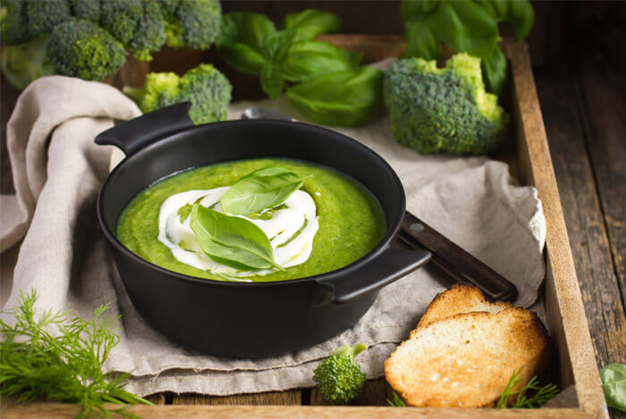 Broccoli-Spinach Soup with Leeks