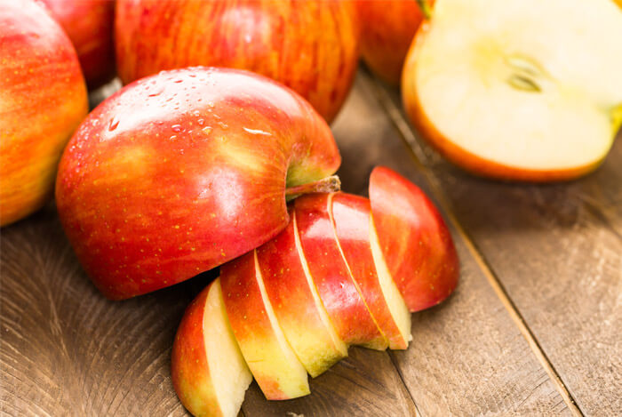 Apples: Benefits, nutrition, and tips