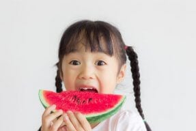 9 Tricks to Get Your Kids to Eat More Fruits and Veggies