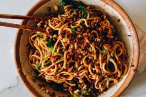 20 Easy Chinese Recipes That’ll Have You Swearing Off Takeout For Good