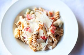 20 Healthy Pasta Salad Recipes You’ll Want to Serve Tonight