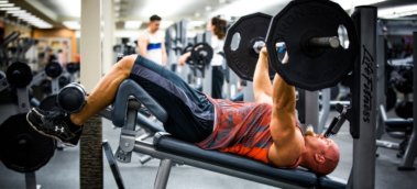 The Definitive Guide on How to Decline Bench Press