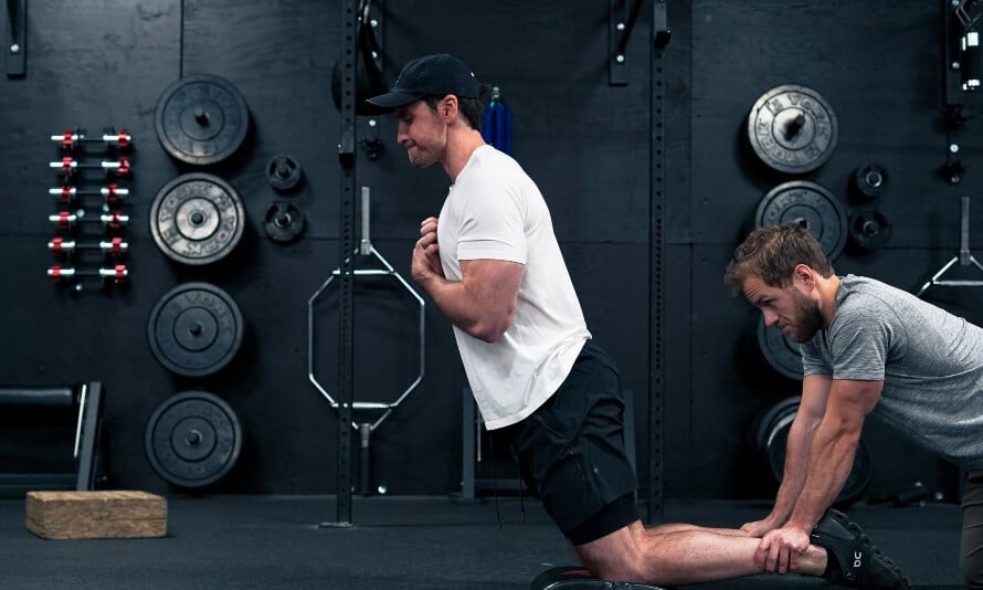 How to Do the Nordic Hamstring Curl: Alternatives, Benefits, and Muscles  Worked