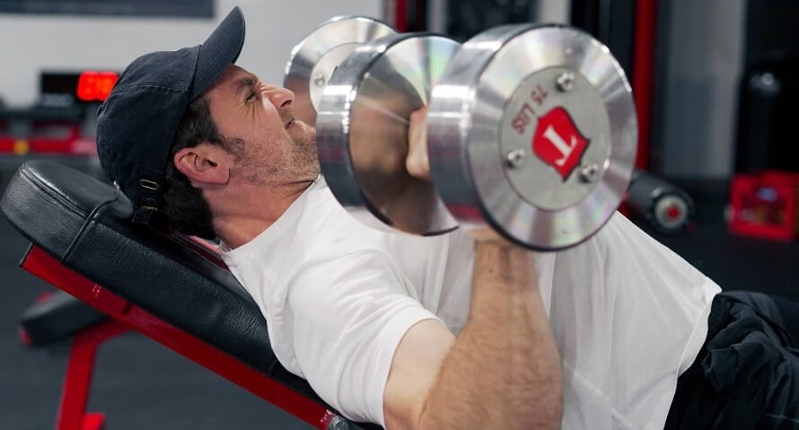 chest workout at home with dumbbells