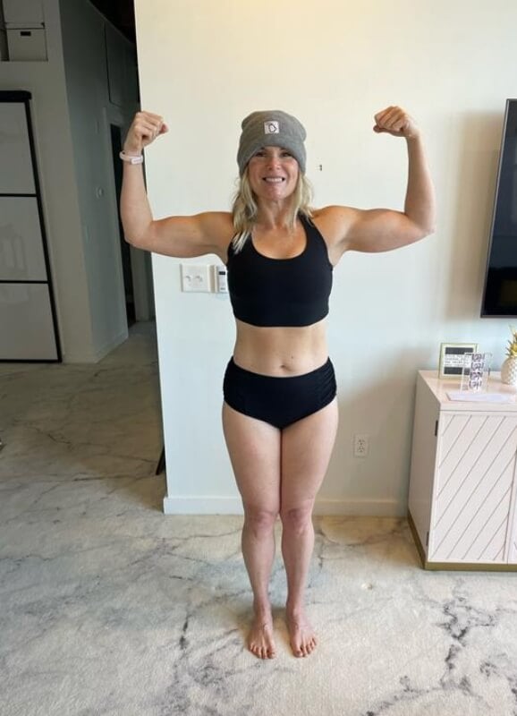 female progress photos set front