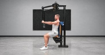 How to Use the Pec Deck Machine (Machine Chest Fly)